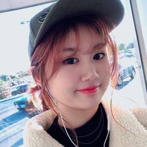 Meet your Posher, Athena